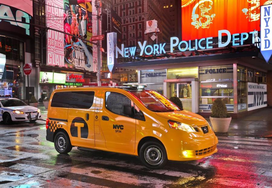  Nissan NV200 Taxi 2014 года  (фото 7 из 30)